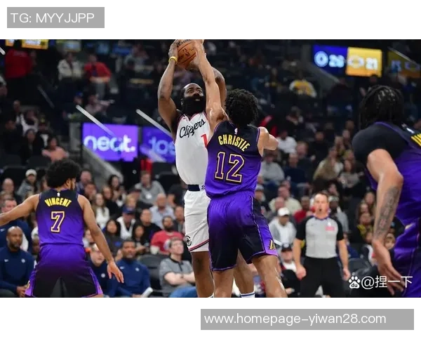 2018年NBA季后赛雷霆与爵士对决回顾及精彩瞬间分析 2018年NBA季后赛雷霆与爵士对决回顾及精彩瞬间分析